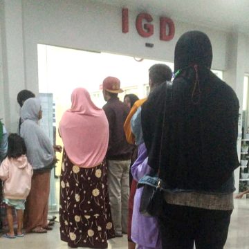 Kena Peluru Nyasar, Satu Pemain Bola Meninggal