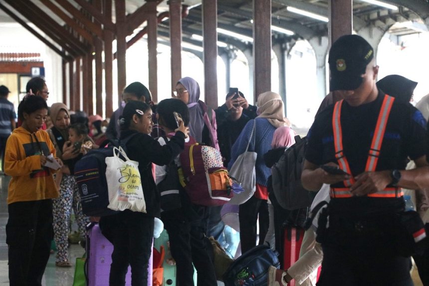Libur Panjang Isa Almasih, PT KAI Daop 9 Jember Sediakan 40.648 Kursi