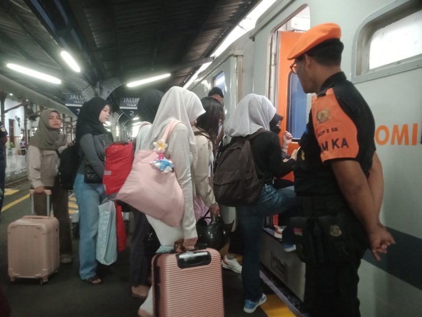 Libur Panjang Idul Adha, Penumpang KA di Daop 9 Jember Meningkat Signifikan