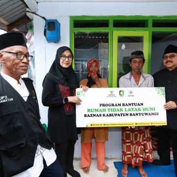 Tangis Hawiyah Pecah Saat Melihat Rumahnya Rampung Dibangun