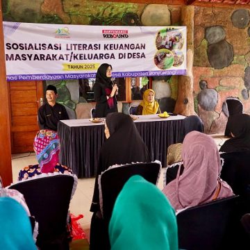 Makin Marak, Bupati Ipuk Fiestiandani Minta Ibu Rumah Tangga Tak Terlibat Pinjol