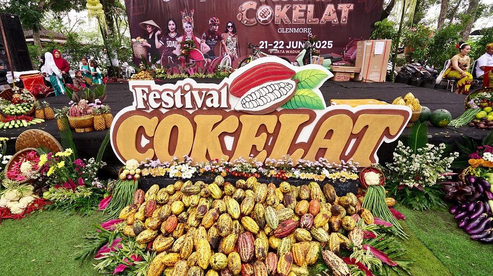 2025-06-23-cokelat “Festival Cokelat” Semakin Kukuhkan Banyuwangi Sebagai Penghasil Cokelat Terbaik di Dunia