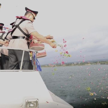 Peringatan Hari Bhayangkara ke-79, Polresta Banyuwangi Gelar Tabur Bunga
