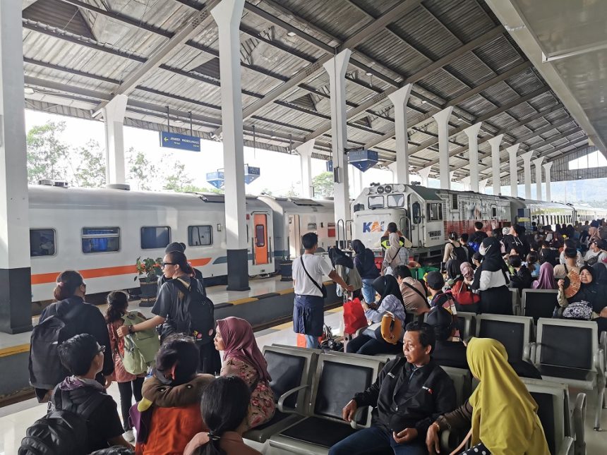 Hingga Pertengahan 2025, Kinerja Angkutan Penumpang di Daop 9 Jember Terus Meningkat
