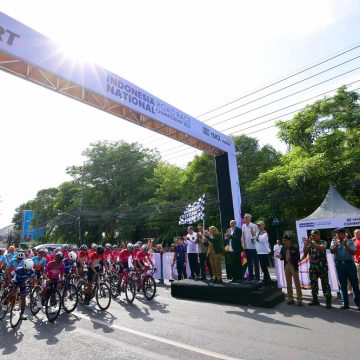 Dihari Terakhir Kejurnas Balap Sepeda 2025, Para Rider Melintasi Track Tersulit di Asia