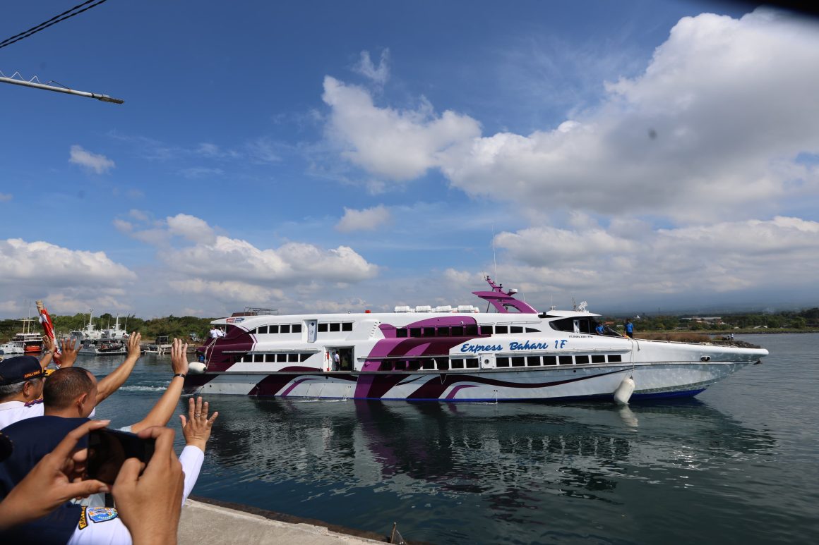 Berjarak Tempuh 3 Jam, Kapal Cepat Banyuwangi-Denpasar Mulai Beroperasi