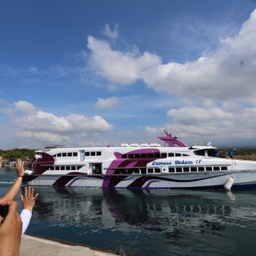 Berjarak Tempuh 3 Jam, Kapal Cepat Banyuwangi-Denpasar Mulai Beroperasi