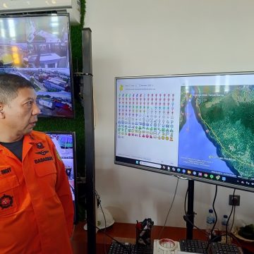 Basarnas Turunkan Helikopter Dalam Pencarian Korban KMP Tunu Pratama Jaya