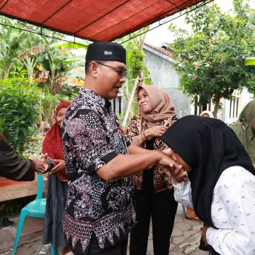 Warganya Jadi Korban KMP Tunu Pratama Jaya, Banyuwangi Pastikan Keberlangsungan Perekonomian Keluarga Mereka