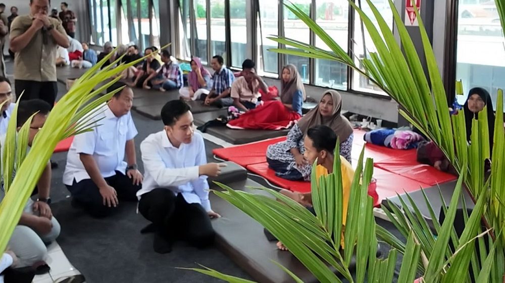 2025-07-07-gibran Hanya Beberapa Menit, Wapres Gibran Temui Keluarga Korban KMP Tunu Pratama Jaya