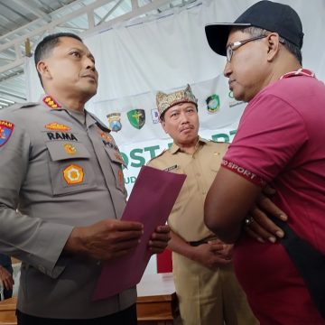 2025-07-08-penyerahan Dua Korban Tragedi KMP Tunu Pratama Jaya Teridentifikasi, Polisi : Mereka Tak Terdata di Manifest