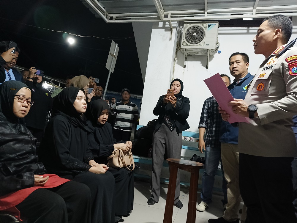 2025-07-11-malaysia WNA Malaysia Korban Tragedy KMP Tunu Pratama Jaya Dimakamkan di Banyuwangi