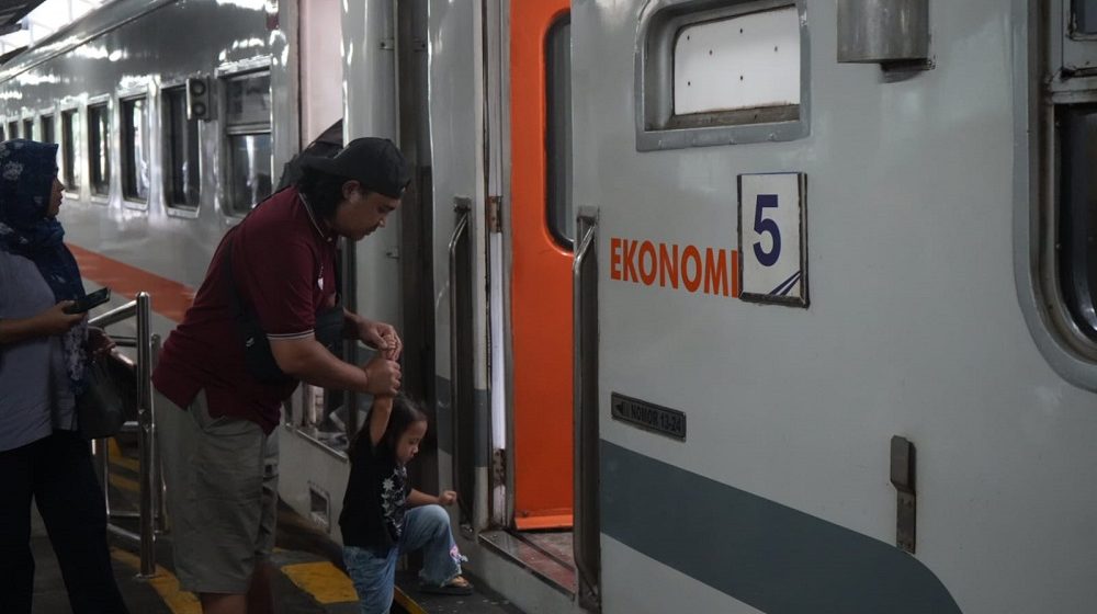 Ini Ketentuan KAI Daop 9 Jember Untuk Pembelian Tiket KA Anak-Anak