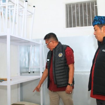 2025-07-24-lapaskabid Kabid Perawatan, Pengamanan dan Kepatuhan Internal Kanwil Ditjenpas Jatim Apresiasi Klinik dan Dapur Sehat Lapas Banyuwangi