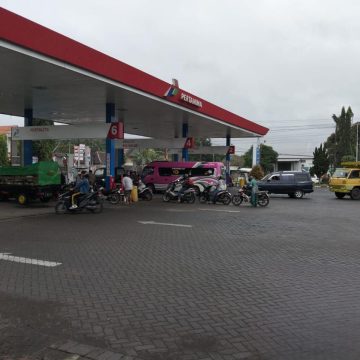 Antrian di SPBU Mulai Terurai, Pasokan BBM di Jember Aman