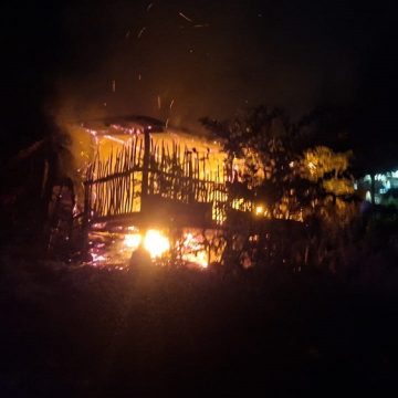 2025-08-20-kambing Rugi Puluhan Juta Rupiah, Kandang Kambing di Desa Ketapang Ludes Terbakar