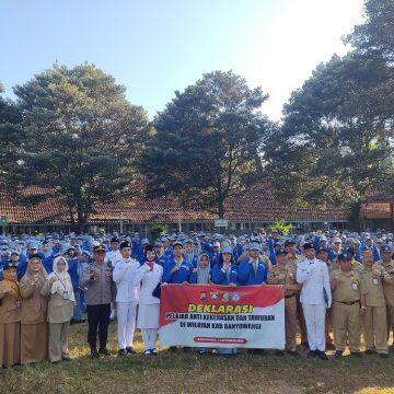 2025-09-04-deklarasi Polresta Banyuwangi Bersama Pelajar SMA/SMK Serentak Gelar Deklarasi Anti Kekerasan dan Tawuran