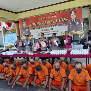 Amankan 43 Tersangka, Polisi sita 150,45 Gram Sabu. Kapolresta Banyuwangi : Pembeli Sasar Pelajar