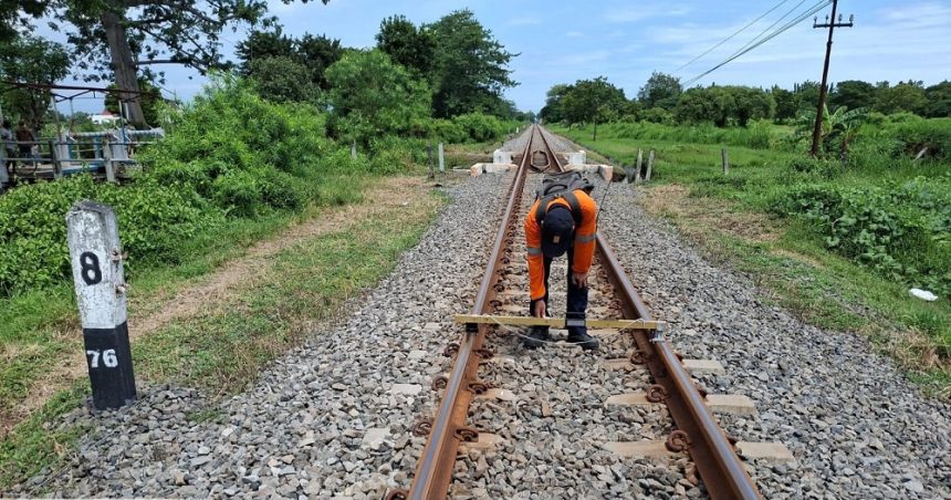 KAI Daop 9 Jember Terapkan Mitigasi dan Inovasi Bantalan Sintetis untuk Keselamatan KA