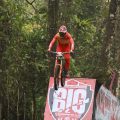 Jadi Agenda Resmi UCI, Ratusan Pembalap dari 7 Negara Adu Nyali di Trek Ekstrem Banyuwangi Ijen Geopark Downhill