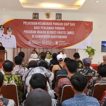 Jaga Kualitas, Banyuwangi Berikan Pelatihan Keamanan Pangan Bagi Pengelola MBG