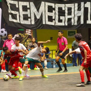 Hadiri Final Futsal Dandim Cup 2 Banyuwangi, Ini Pesan Bupati Ipuk untuk Anak Muda