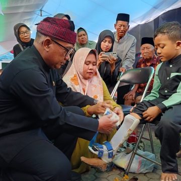 Ratusan Warga Ikuti Operasi Katarak Gratis di Banyuwangi