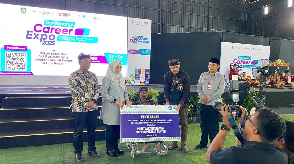 BPJS Kesehatan Salurkan Bantuan Alat Kesehatan Bagi Pekerja Disabilitas di Banyuwangi