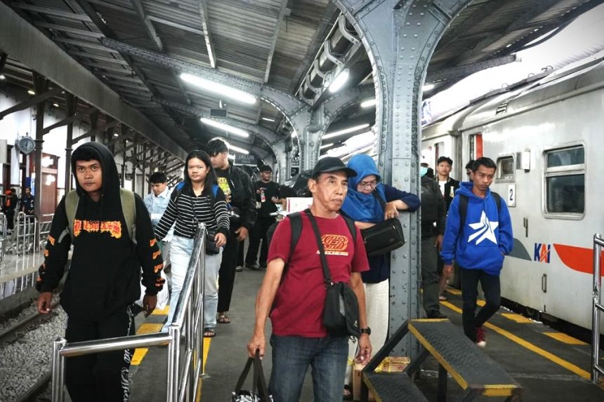 Triwulan III 2025, Penumpang PT KAI Daop 9 Jember Tembus 2,5 Juta Lebih