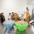 Cek SPPG, Bupati Ipuk Ingatkan SOP dan Higienitas Makanan MBG