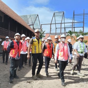 Ke Banyuwangi, Menko AHY Tinjau Revitalisasi Asrama Inggrisan dan Pasar Banyuwangi jadi Kawasan Heritage