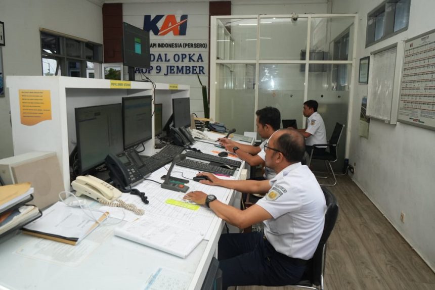 Tembus 100%, KAI Daop 9 Beberkan Peran “Ruang Rahasia” Penjaga Ketepatan Waktu