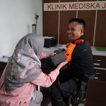 Jaga Stamina Garda Terdepan, KAI Daop 9 Jember Gelar Pemeriksaan Kebugaran Menyeluruh bagi Pekerja