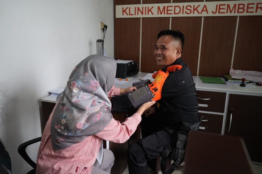 Jaga Stamina Garda Terdepan, KAI Daop 9 Jember Gelar Pemeriksaan Kebugaran Menyeluruh bagi Pekerja