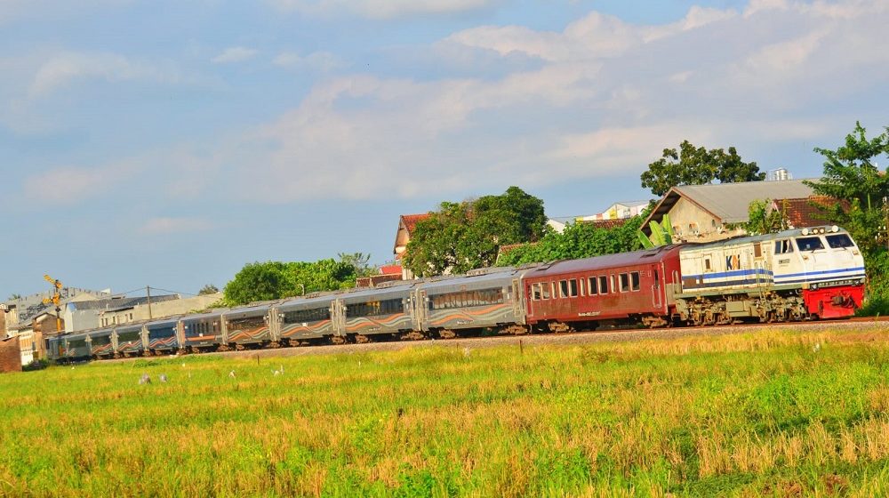 Pasca Erupsi Gunung Semeru, Perjalanan Kereta Api di Daop 9 Jember Tetap Aman
