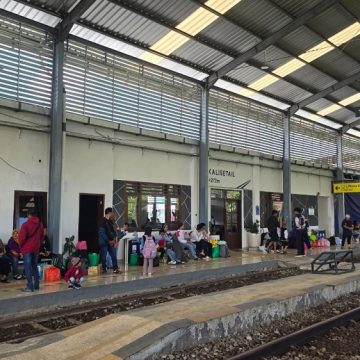 Arus Penumpang Nataru di Daop 9 Jember Terus Meningkat, Kereta Jadi Pilihan Aman dan Nyaman Masyarakat
