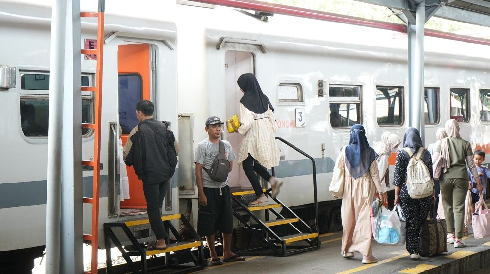 180 Ribu Lebih Penumpang Dilayani Dalam Sepekan, H-1 Natal Catat Volume Tertinggi