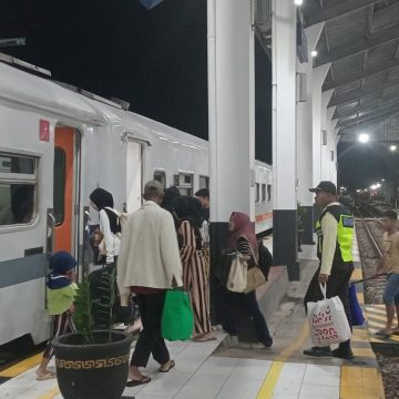 Angkutan Nataru 2025/2026, Penumpang di KAI Daop 9 Jember Naik 11 Persen Dibanding Tahun Lalu