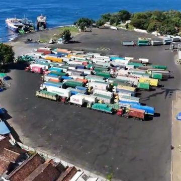 BMKG Peringatkan Potensi Gelombang Tinggi hingga 4 Meter di Perairan Banyuwangi, Selat Bali Aman