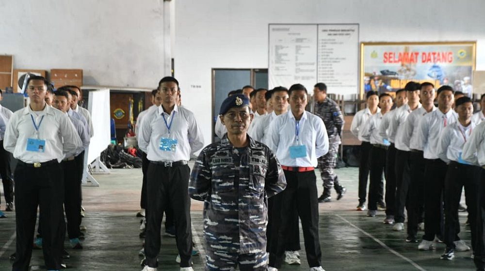 Lanal Banyuwangi Tegaskan Transparansi Seleksi Prajurit TNI AL Dengan Pakta Integritas