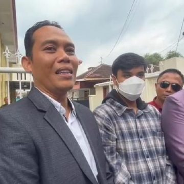 Alasan Kesibukan Sebagai Artis, Denada Tak Hadiri Mediasi Ketiga Dugaan Penelantaran Anak