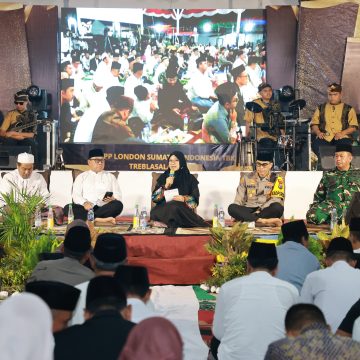 Tandang Bareng Cari Solusi Bersama, Bupati Ipuk dan Kapolresta Banyuwangi Cangkruan Bareng Warga