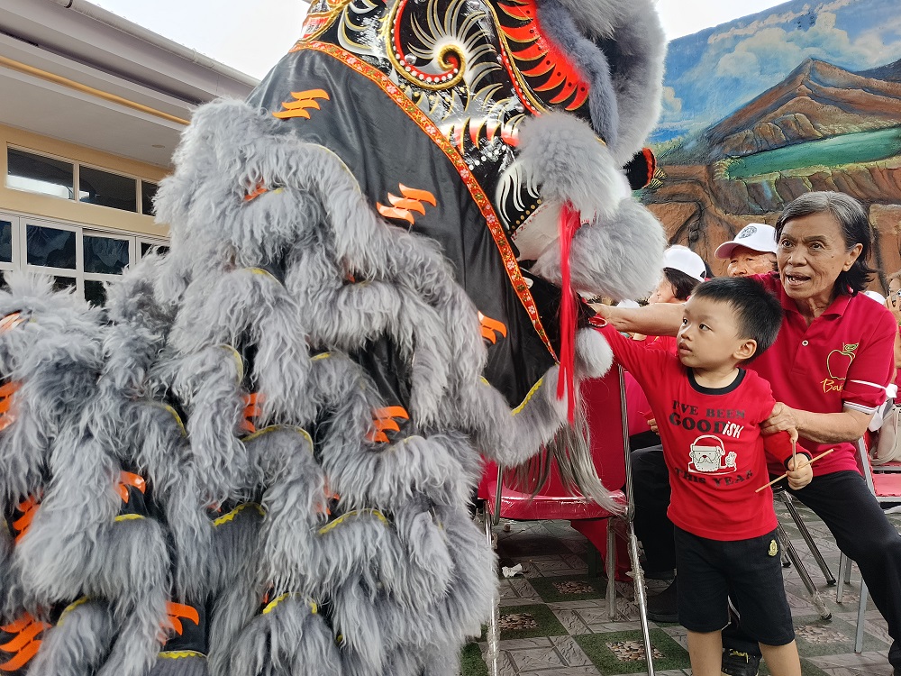 2026-02-21-tionghoa Perayaan Imlek, Warga Tionghoa di Banyuwangi Gelar Kegiatan Sosial