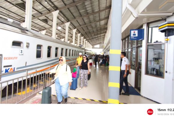 Larang Ngabuburit di Rel, KAI Daop 9 Jember Intensifkan Patroli Udara dan Penertiban Jalur