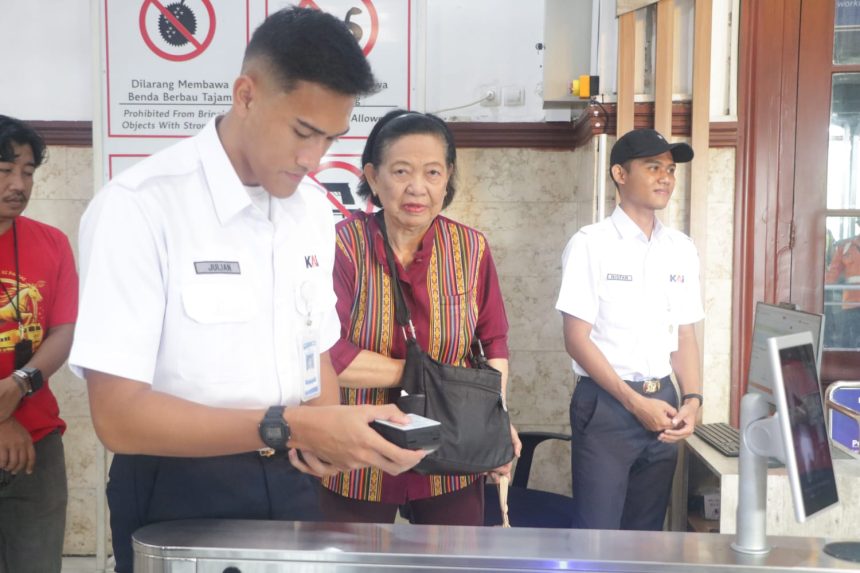 Volume Penumpang Stabil di Awal Puasa, KAI Daop 9 Jember Fokus Jaga Kenyamanan Pelanggan