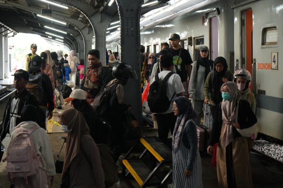Kesempatan Mudik Masih Terbuka, 94.680 Tempat Duduk Kereta Api di Daop 9 Jember Masih Tersedia