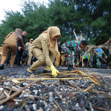 Akselerasi Program Presiden, Bupati Ipuk Bersama Seluruh Elemen Tandang Bareng Wujudkan Banyuwangi ASRI
