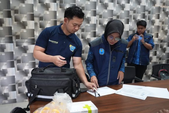 Pastikan Keselamatan Perjalanan KA, KAI Daop 9 Jember Gelar Tes Narkoba Mendadak di Wilayah Ketapang