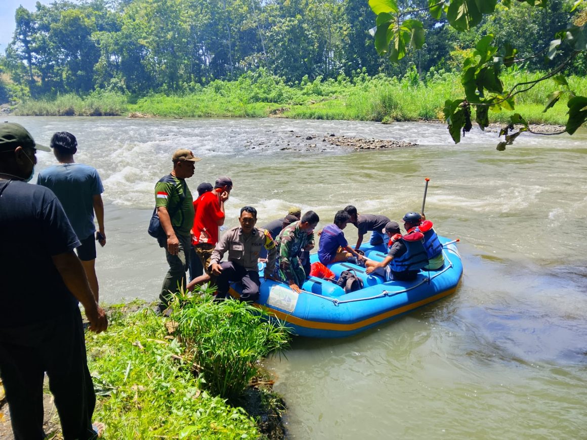 Terseret Arus Sungai Pengondangan Glenmore, Tim SAR Gabungan Temukan Korban yang Masih Berusia 7 tahun Sejauh 5,5 KM