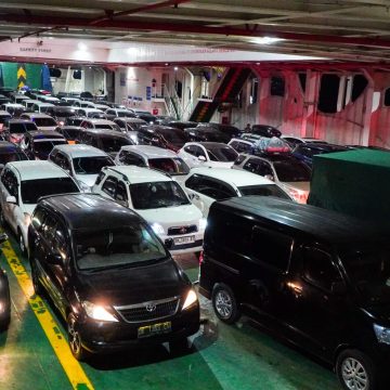 Berangsur Terurai, Antrean Kendaraan Pemudik di Gilimanuk Masih Capai 20 KM